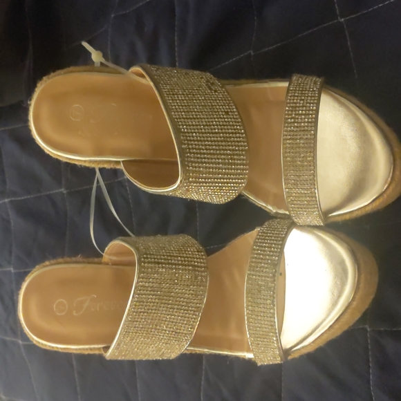 Wedges - Picture 4 of 4